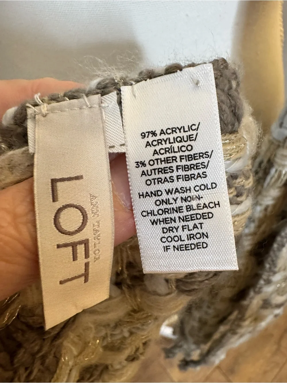 LOFT Beige and Cream Knit Scarf